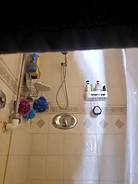 Roddog18 live sex cam