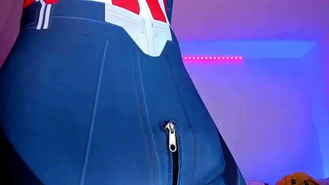 Damianwhite live sex cam