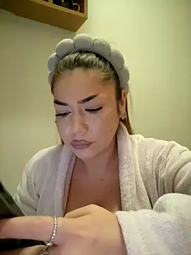 Ella_sweety live sex cam