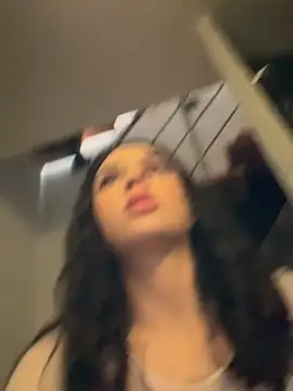 BabyKathy's cam snapshot