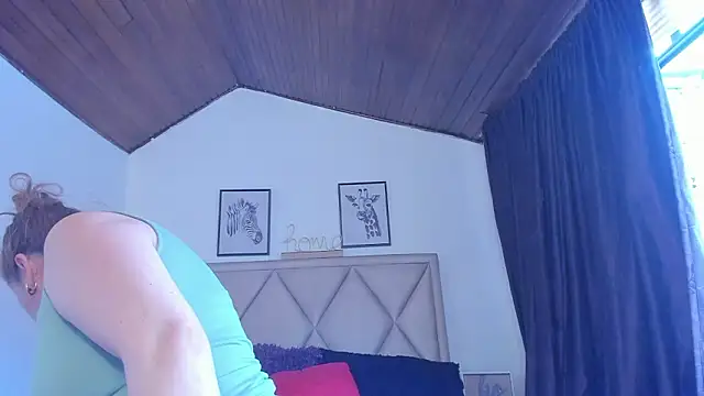 MonyCassius's cam snapshot