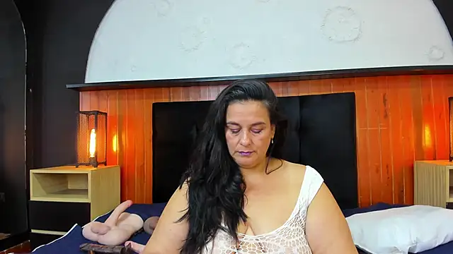 Sharlotte_BBW_'s cam snapshot