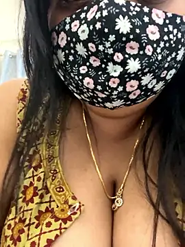 MarathiMILF's cam snapshot