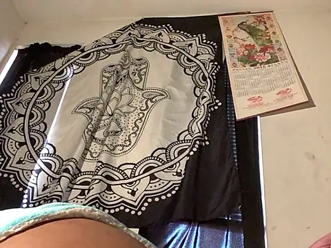 Sexy_ebony_BunNey's cam snapshot