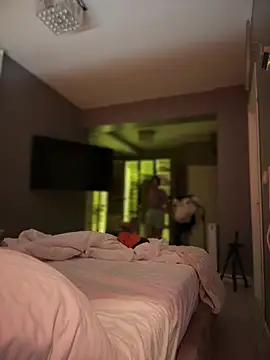 Zeravina live sex cam