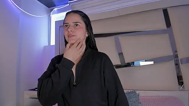 chrystal_js's cam snapshot