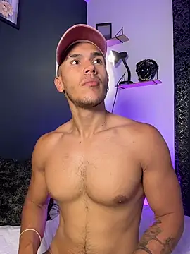 MarkSantozz's cam snapshot