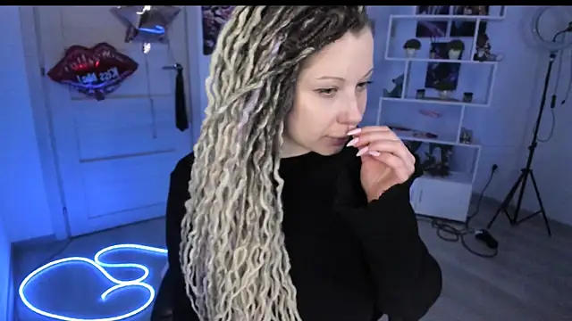 HoneySallyMoore's cam snapshot