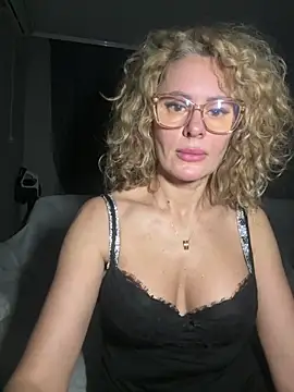 Tania201243's cam snapshot