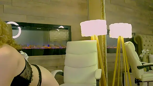 EveHamilton's cam snapshot