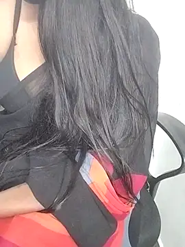 Tamil_Azhaghi's cam snapshot