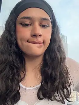 BabyKathy's cam snapshot