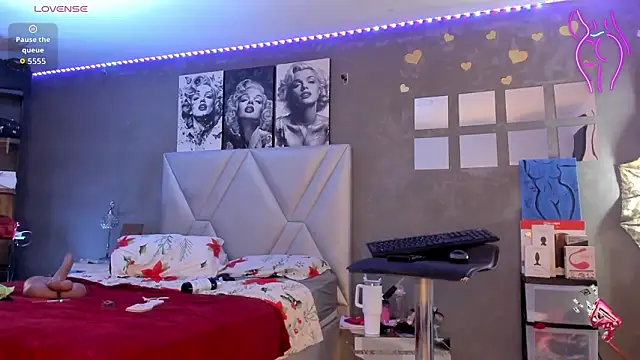 sexyzoe_69's cam snapshot