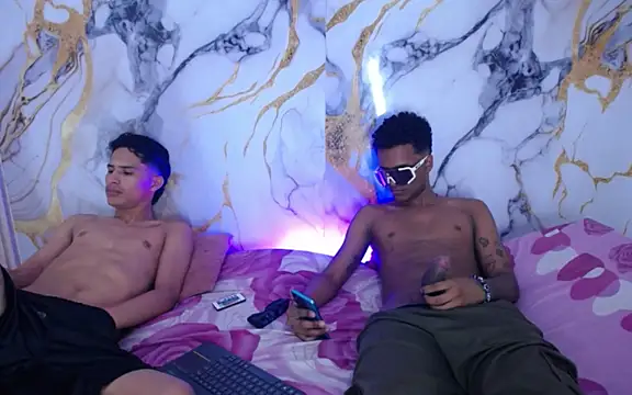 Damian_and_theo live sex cam