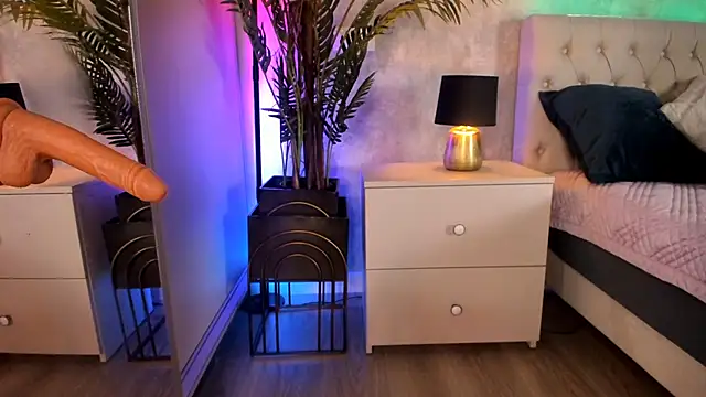 Rai_Raisa live sex cam