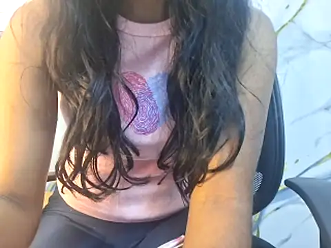 trending_tamizhachii's cam snapshot