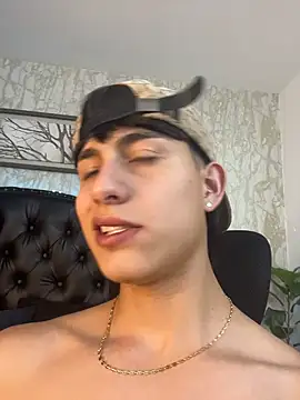 Lander_Cruz live sex cam