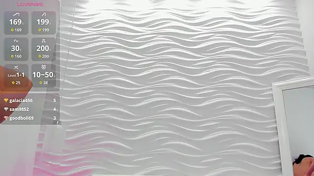 LorenDi's cam snapshot