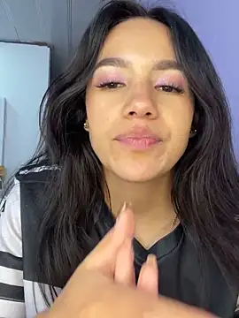 Marianahb-e's cam snapshot