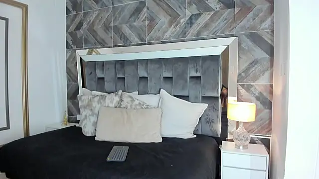 NaylaGrey's cam snapshot