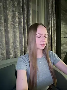 MissOyee live sex cam