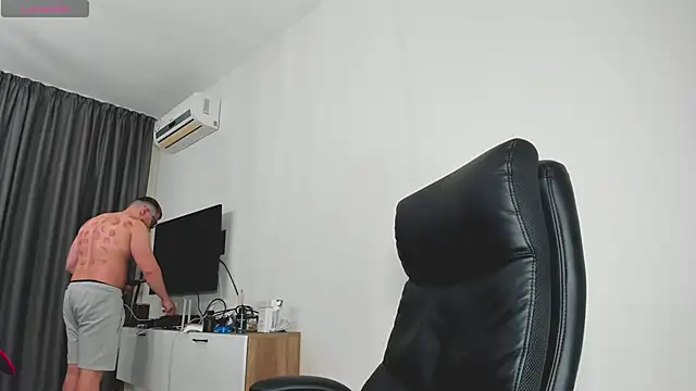 Findom_guy live sex cam