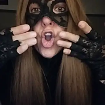 23Milly live sex cam