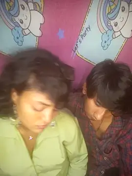 Freakingromance's cam snapshot