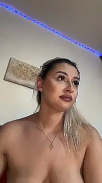 Kylie_One's cam snapshot