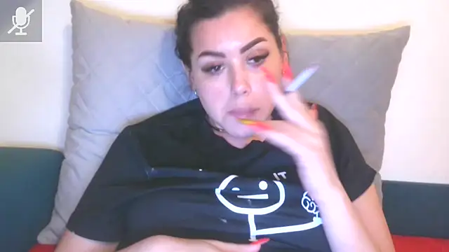 LovelyJulliette's cam snapshot