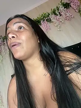 ArielleMillerr-'s cam snapshot