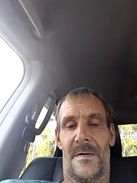 Hungwell1515 live sex cam