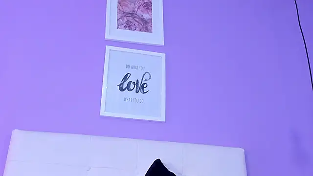 Charlotte11-11 live sex cam