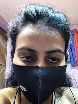 Thaper_Meera2's cam snapshot