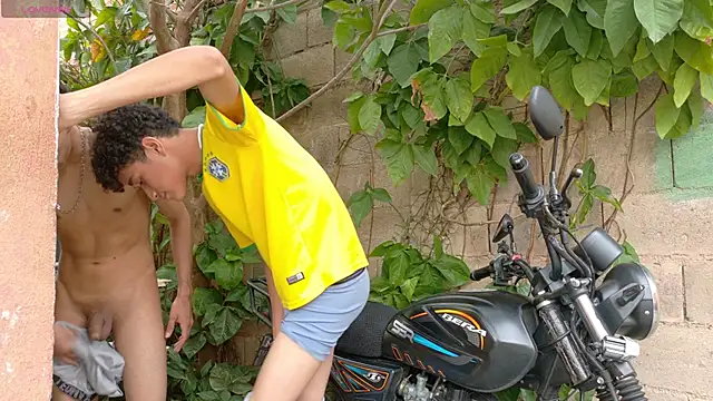 Goodlatinboys2's cam snapshot