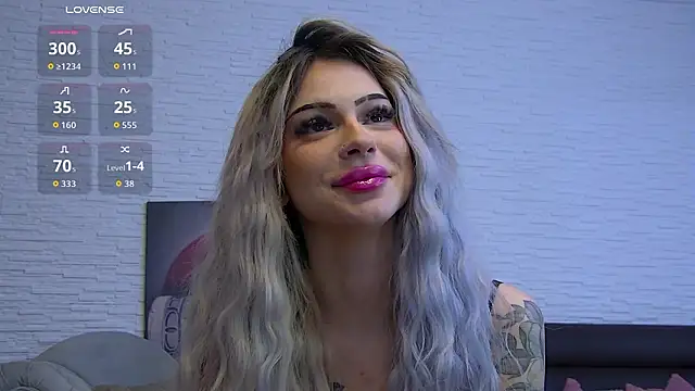 ValerieIce's cam snapshot