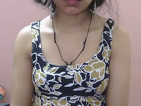 Cute_Pihu01's cam snapshot