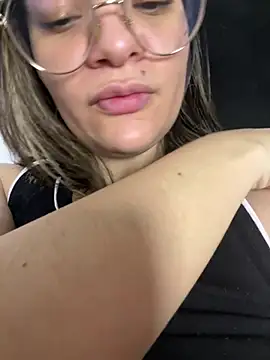 Zyrella live sex cam