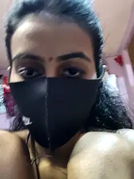 Thaper_Meera2's cam snapshot