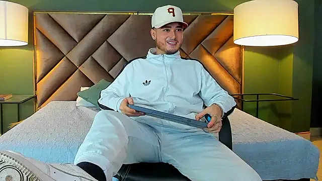 Salvattore_Muller's cam snapshot