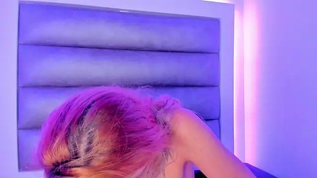 adhalee_js's cam snapshot