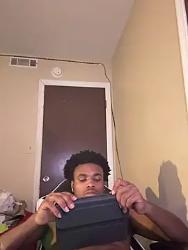 Bigdicktrick227 live sex cam