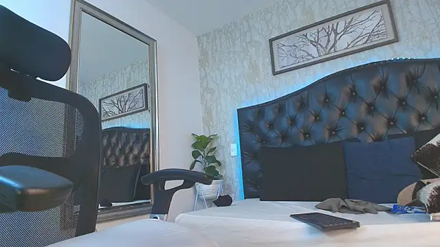 Lander_Cruz live sex cam