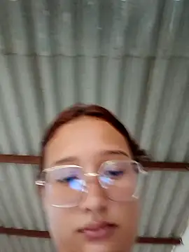 young_dairy01's cam snapshot