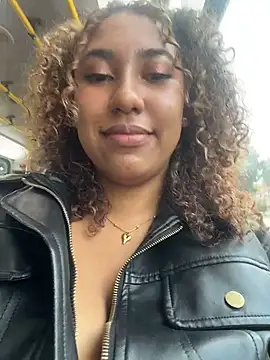 lauraltt's cam snapshot