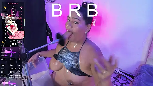 bigboobs_violeta's cam snapshot