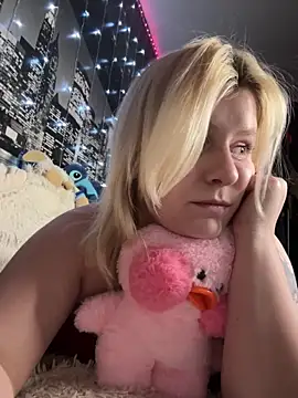 BonnyeBoom's cam snapshot