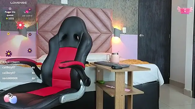 tabata_monroe's cam snapshot