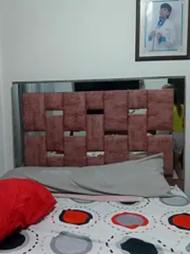 Amberknighte's cam snapshot