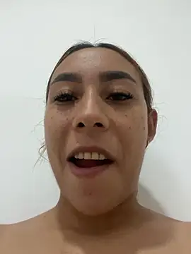 Little-Engel live sex cam